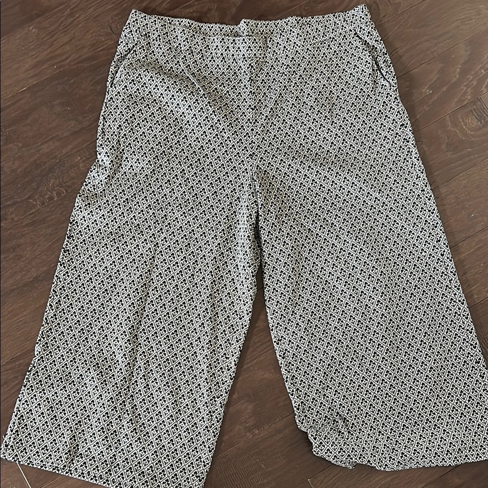 Plus Size Eloquii Black and White Patterned Pants